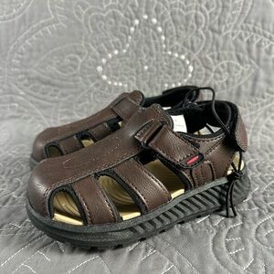 Thereabouts Toddler Boys Brown Lil Flow Strap Sandals NWT Size baby/toddler 5